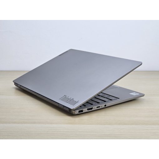 Lenovo ThinkBook 13s-IML Laptop / i5-10210U / 8GB RAM / 256GB SSD 