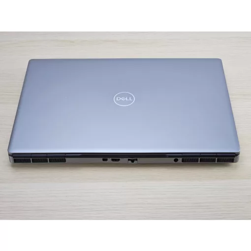 Dell Precision 7750 / i5-10400H / 24GB RAM / 256GB SSD