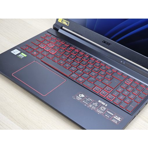Acer Nitro 5 Gamer Laptop + Nvidia RTX 3050 Ti / i7-10750H / 16GB RAM / 512GB SSD Magyar billentyűzet