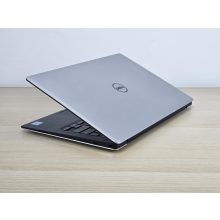 Dell XPS 13 9360 Laptop  / i7-7500U / 8GB RAM / 256GB SSD / Érintőképernyős