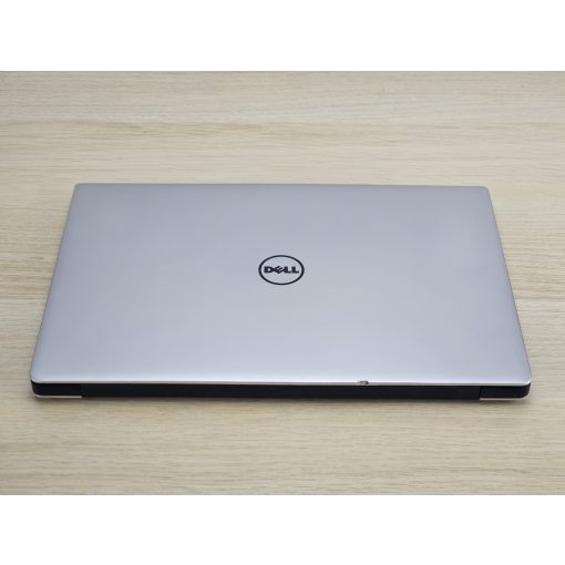Dell XPS 13 9360 Laptop  / i7-7500U / 8GB RAM / 256GB SSD / Érintőképernyős
