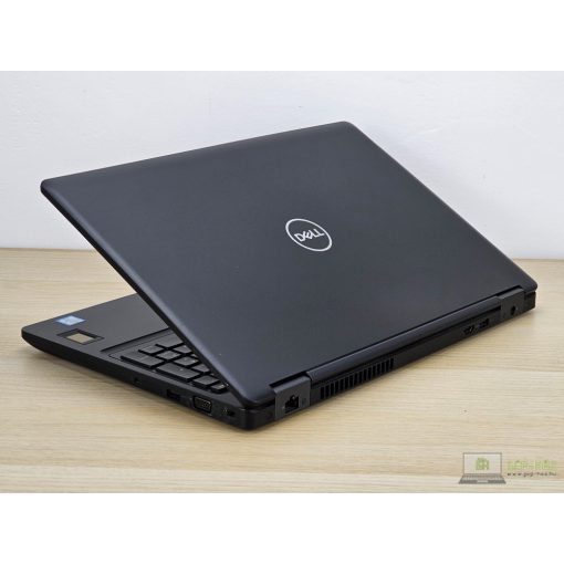 Dell Latitude 5591 / i5-8300H / 16 GB RAM / 256GB SSD / Érintőképernyős