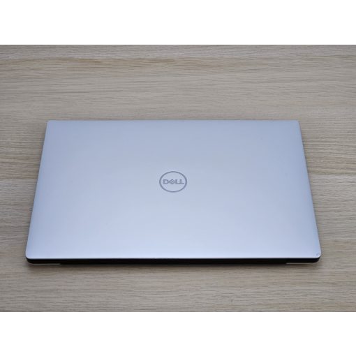 Dell XPS 13 7390 Laptop / i5-10210U / 8GB RAM / 256GB SSD