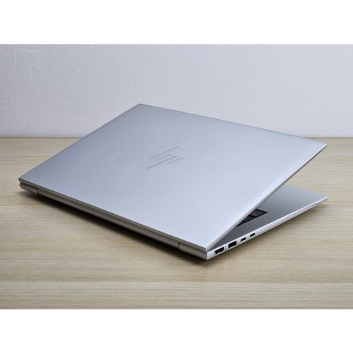 HP EliteBook 845 G10 / AMD Ryzen 5 PRO 7540U / 16GB RAM / 512GB SSD / Érintőképernyős / Magyar billentyűzet