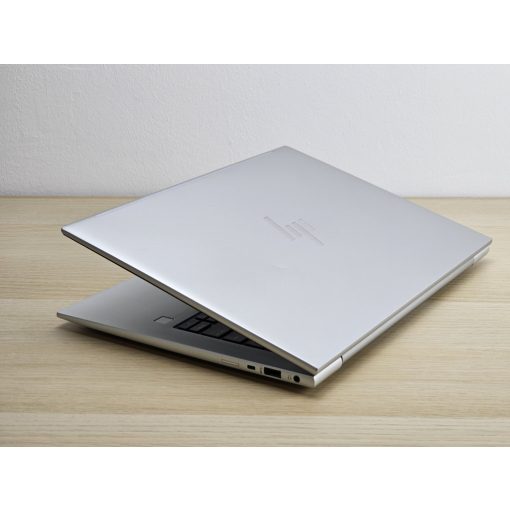 HP EliteBook 845 G10 / AMD Ryzen 5 PRO 7540U / 16GB RAM / 512GB SSD / Érintőképernyős / Magyar billentyűzet