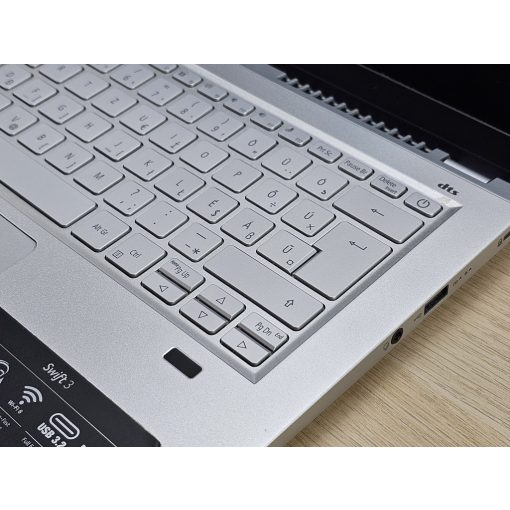 Acer Laptop Swift 3 / AMD Ryzen 5 / 16GB RAM / 512GB SSD / Magyar billentyűzet