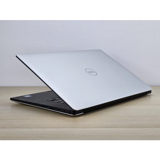 Dell XPS 15 9570 4K + Nvidia / i7-8750H / 16GB RAM / 256GB SSD / Érintőképernyős Laptop