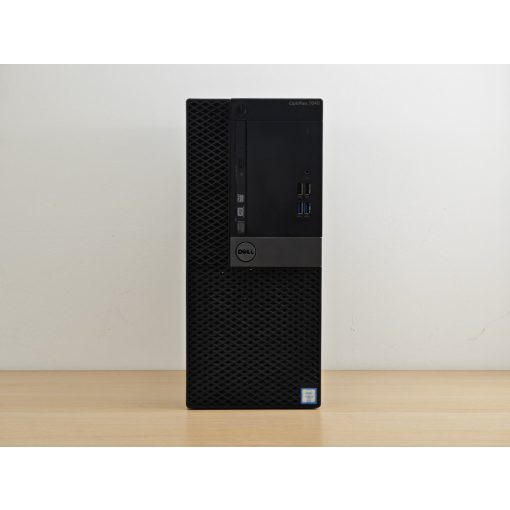 Dell Optiplex 7040 Midi Tower / i7-6700 / 16GB RAM / 256GB SSD / DVD-RW