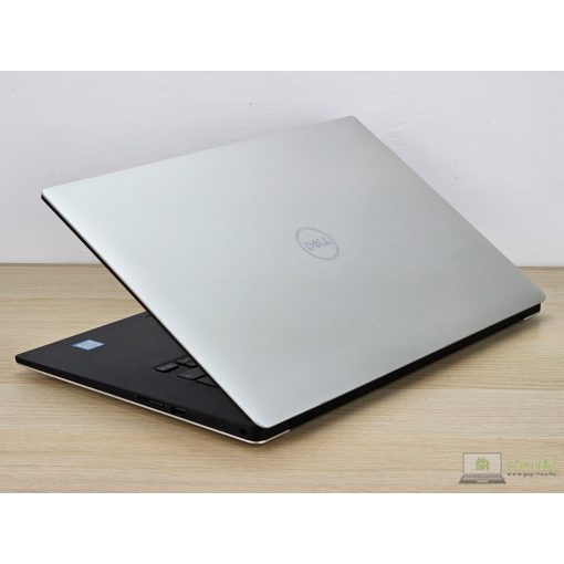 Dell Precision 5530 Laptop + Nvidia / i7-8850H / 8GB RAM / 256GB SSD / Magyar billentyűzet