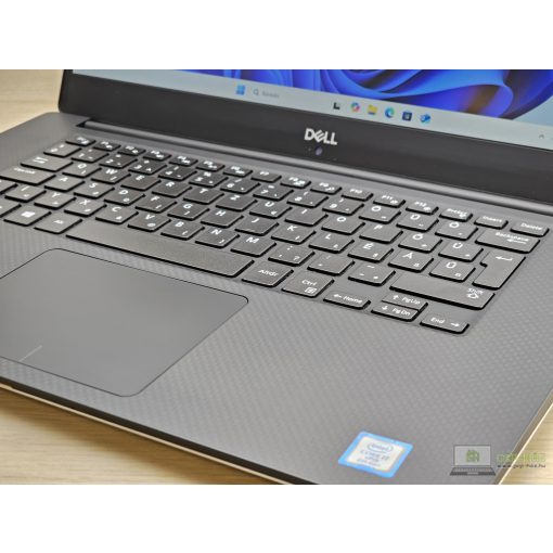 Dell Precision 5530 Laptop + Nvidia / i7-8850H / 8GB RAM / 256GB SSD / Magyar billentyűzet