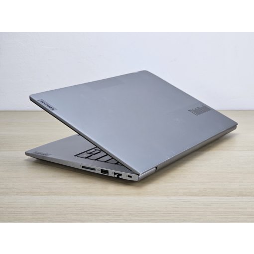 Lenovo ThinkBook 14 G2 ITL Laptop + Iris / i5-1135G7 / 8GB RAM / 256GB SSD 