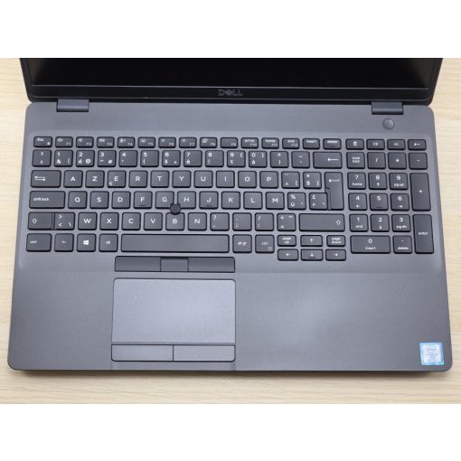 Használt Dell Latitude 5500 laptop, i5-8365U, 8GB RAM, 256GB SSD, felúított, garanciával