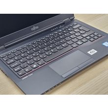 Használt Fujitsu LifeBook U727 laptop, i3-8250U, 8GB RAM, 256GB SSD, magyar billentyűzet