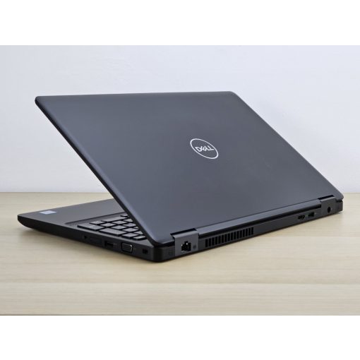 Dell Latitude 5590 laptop / i5-8250U / 8GB RAM / 256GB SSD / Magyar billentyűzet 