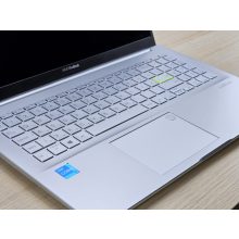 Asus VivoBook K513E / I3-1115G4 / 8GB RAM /256GB SSD