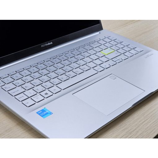 Asus VivoBook K513E / I3-1115G4 / 8GB RAM /256GB SSD