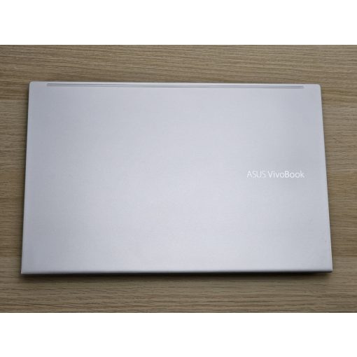 Asus VivoBook K513E / I3-1115G4 / 8GB RAM /256GB SSD