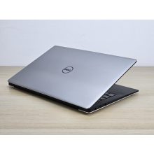 Dell XPS 13 9350 Laptop / i5-6200U / 4GB RAM / 128GB SSD