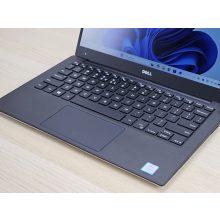 Dell XPS 13 9350 Laptop / i5-6200U / 4GB RAM / 128GB SSD