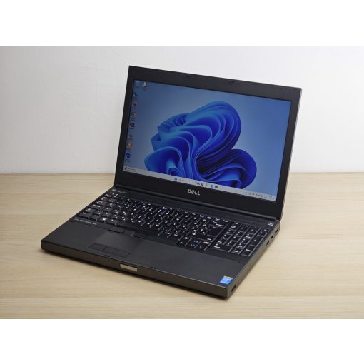 Dell Precision M4800 + Nvidia / i7-4810MQ / 16GB RAM / 256GB RAM / Magyar billentyűzet