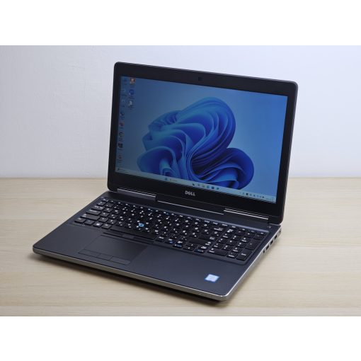 Dell Precision 7520 + Nvidia / I7-6820HQ / 16GB RAM / 512GB SSD / Magyar billentyűzet