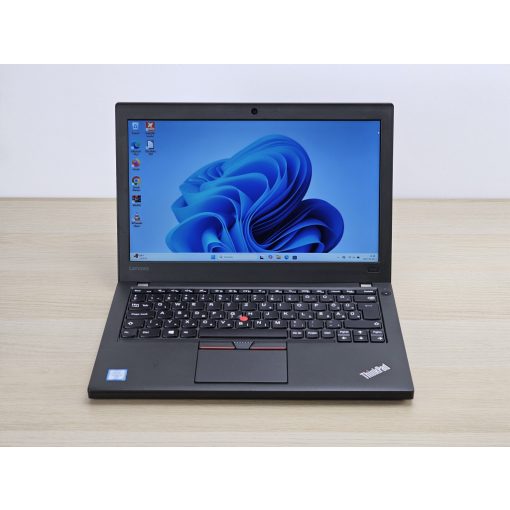 Lenovo ThinkPad X260 / i5-6300u / 8GB RAM / 256GB SSD / Magyar