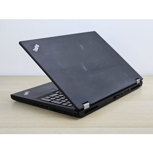 Lenovo ThinkPad P52 + Nvidia / i7-8850H / 32GB RAM / 512GB SSD / Magyar billentyűzet Laptop