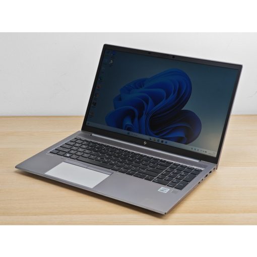 HP Zbook Firefly 15 G7 / i7-10510U / 32GB RAM / 512GB SSD