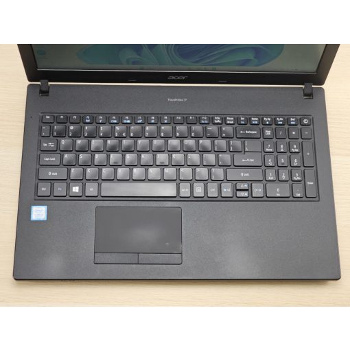 Acer TravelMate P / i5-8250U / 8GB RAM / 240GB SSD