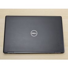 Dell Precision 3530 Laptop + Nvidia / Xeon E-2176M / 16GB RAM / 512GB SSD / Magyar billentyűzet