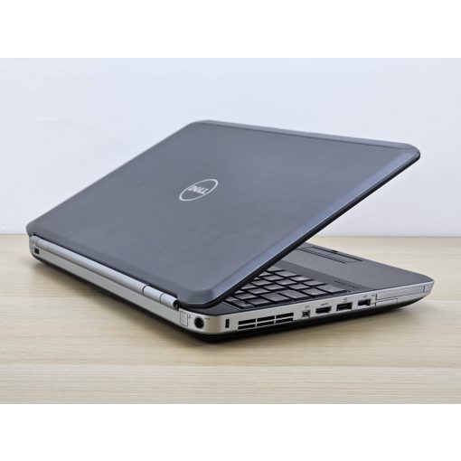 Dell Latitude laptop E5520/ ii3-2330M / 8GB RAM / 256GB SSD 