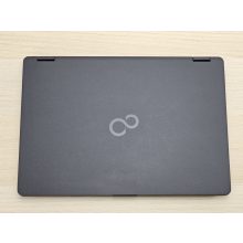 Használt Fujitsu LifeBook U729 laptop,  i5-8265u, 16GB RAM, 256GB SSD, magyar billentyűzet