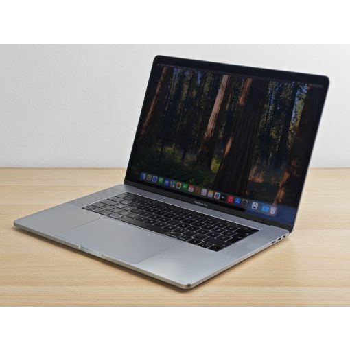 Apple MacBook Pro 15 A1990 / i7 / 16GB RAM / 256GB SSD / Magyar billentyűzet