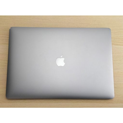 Apple MacBook Pro 15 A1990 / i7 / 16GB RAM / 256GB SSD / Magyar billentyűzet