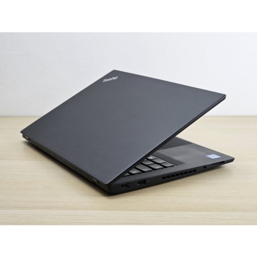 Lenovo ThinkPad T460s – i5-6300U, 8GB RAM, 256GB SSD