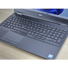 Dell Latitude Laptop E5570 + RADEON / i7-6600U / 8GB RAM / 128GB SSD