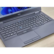 Dell Latitude Laptop E5570 + RADEON / i7-6600U / 8GB RAM / 128GB SSD