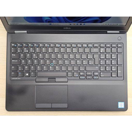 Dell Latitude Laptop E5570 + RADEON / i7-6600U / 8GB RAM / 128GB SSD