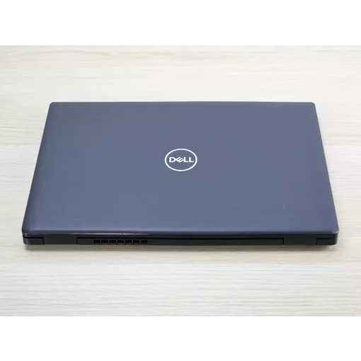 Dell Latitude 3520 Laptop + Iris XE GPU / i5-1135G7 / 8GB RAM / 256GB SSD