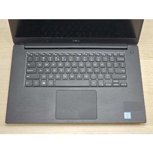 a*u様 DELL 　　 5520 NVIDIA　i7-32GB-512 Dell Precision 5520 i7-7820HQ, Nvidia, 8GB RAM, 256GB SSD