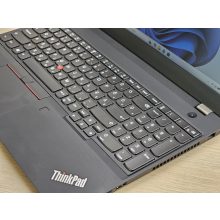 Lenovo ThinkPad P15s Gen 2 + Iris Xe + Nvidia T500 / i7-1165G7 / 16GB RAM / 512GB SSD / Magyar billentyűzet