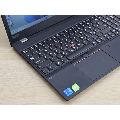 Lenovo ThinkPad P15s Gen 2 + Iris Xe + Nvidia T500 / i7-1165G7 / 16GB RAM / 512GB SSD / Magyar billentyűzet