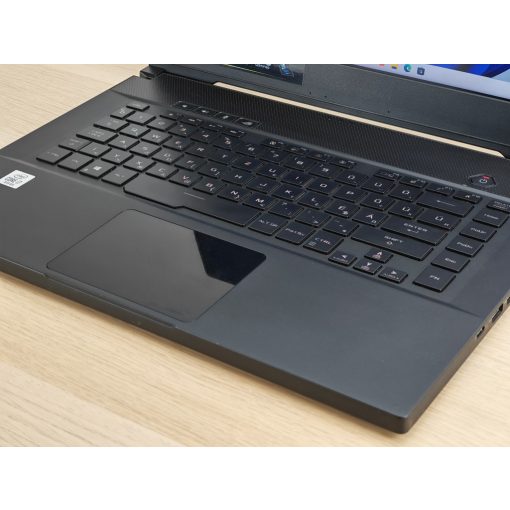 Asus ROG Zephyrus M15 GU502L 4K Gamer Laptop + NVIDIA / i7-10875H / 32GB RAM / 512GB SSD / Magyar billentyűzet 