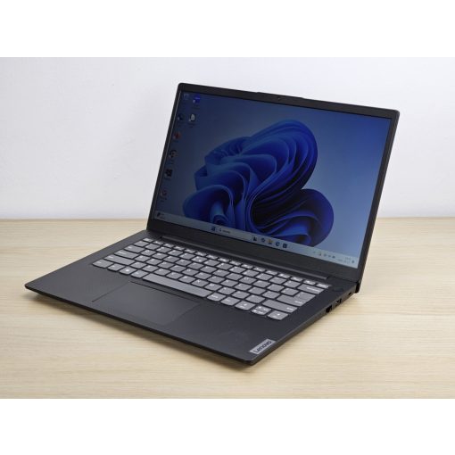 Lenovo V14 G2 ITL Laptop + Iris XE / i5-1135G7 / 12GB RAM / 256GB SSD