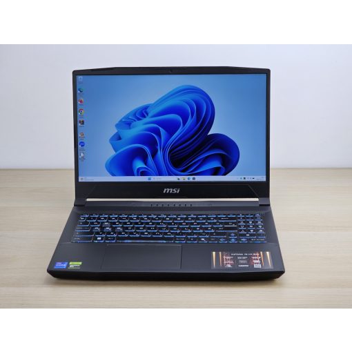 MSI KATANA 15 HX B14W Gamer + Nvidia / i7-14650HX / 16GB RAM / 1TB SSD / Magyar billentyűzet