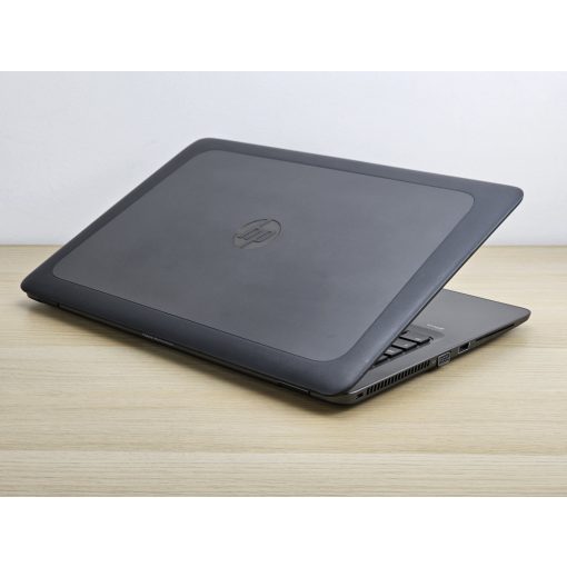HP Zbook 15u G3 + AMD / i7-6600U / 8GB RAM / 256GB SSD / Magyar billentyűzet