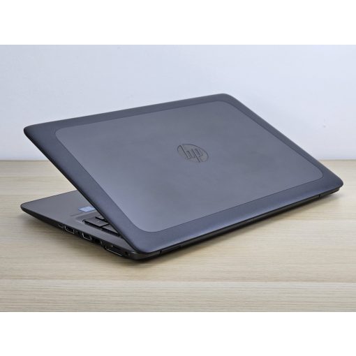 HP Zbook 15u G3 + AMD / i7-6600U / 8GB RAM / 256GB SSD / Magyar billentyűzet