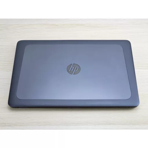 HP Zbook 15u G3 + AMD / i7-6600U / 8GB RAM / 256GB SSD / Magyar billentyűzet