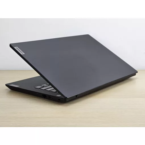 Lenovo V14 G2 ITL Laptop + Iris XE / i5-1135G7 / 8GB RAM / 256GB SSD