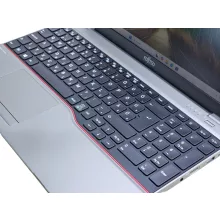 Fujitsu LifeBook U7511 Laptop + Iris XE/ i5-1135G7 / 16GB RAM / 512GB SSD / Magyar billentyűzet